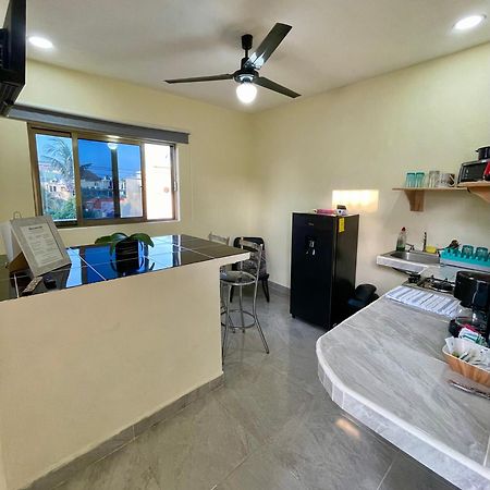 Isla Bonita - Isla Mujeres Centro Apartment Bagian luar foto
